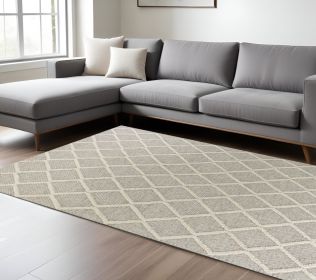 7' X 9' Gray And Ivory Wool Diamond Hand Woven Area Rug