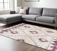 7' X 10' Cream Damask Area Rug