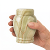 Grün - light green onyx urn